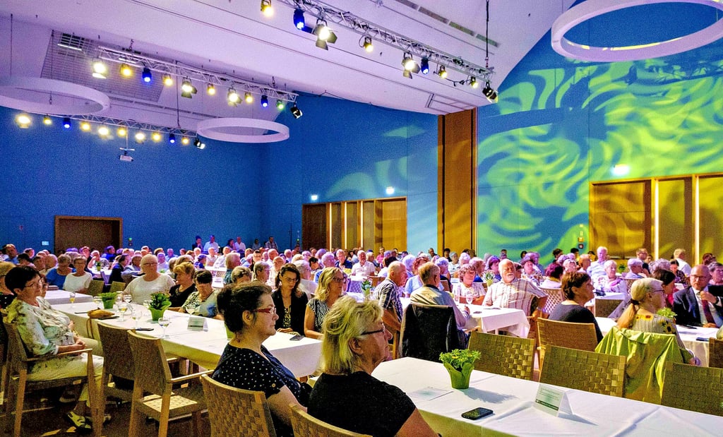 Auch für das Stadthaus - hier der große Saal - rechnet die Verwaltung in diesem Jahr mit deutlich steigenden Heizkosten.
