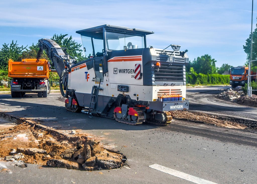 Es gibt Ärger um die Bauarbeiten für den Kreisverkehr am Mersecenter.