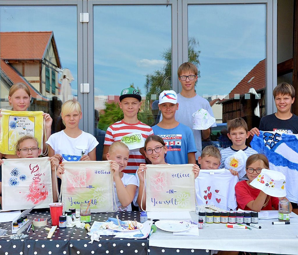 Kinder und Jugendliche aus Elbe-Heide ließen der Textilwerkstatt in Loitsche ihrer Kreativität freien Lauf.
