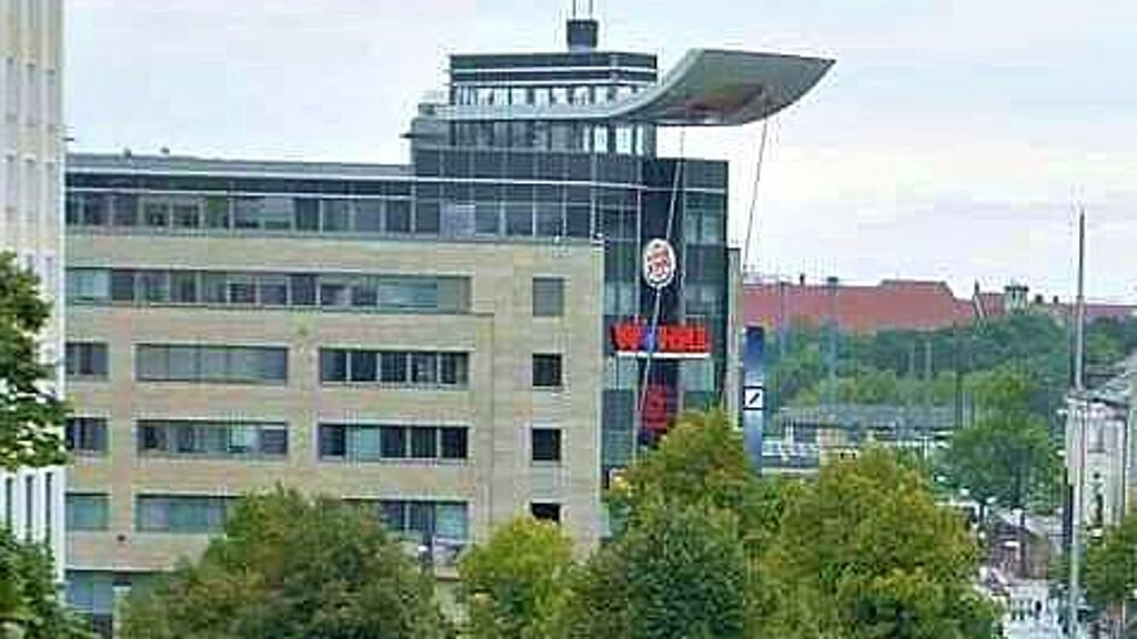 Blick über den Ulrichplatz Magdeburg auf das City Carré. In diesem wurde eine große Bürofläche vermietet.