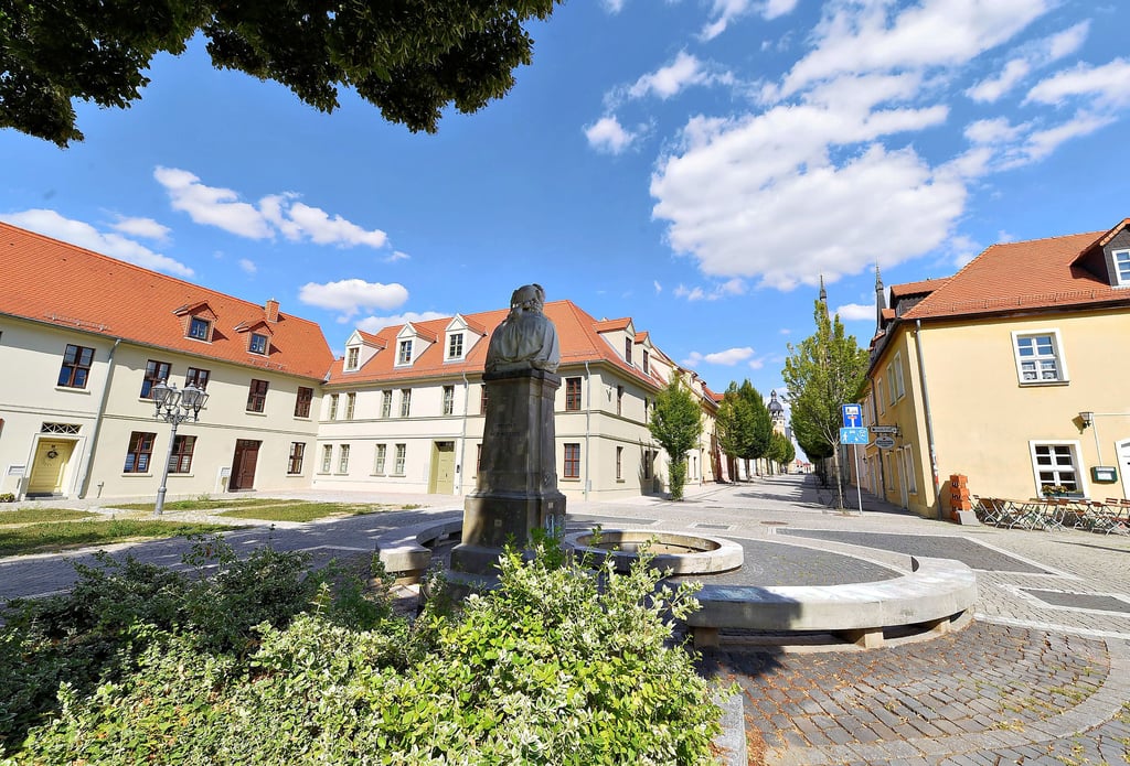 Der Bachplatz von Köthen: Ein Ersatzneubau macht die historische Silhouette wieder komplett.