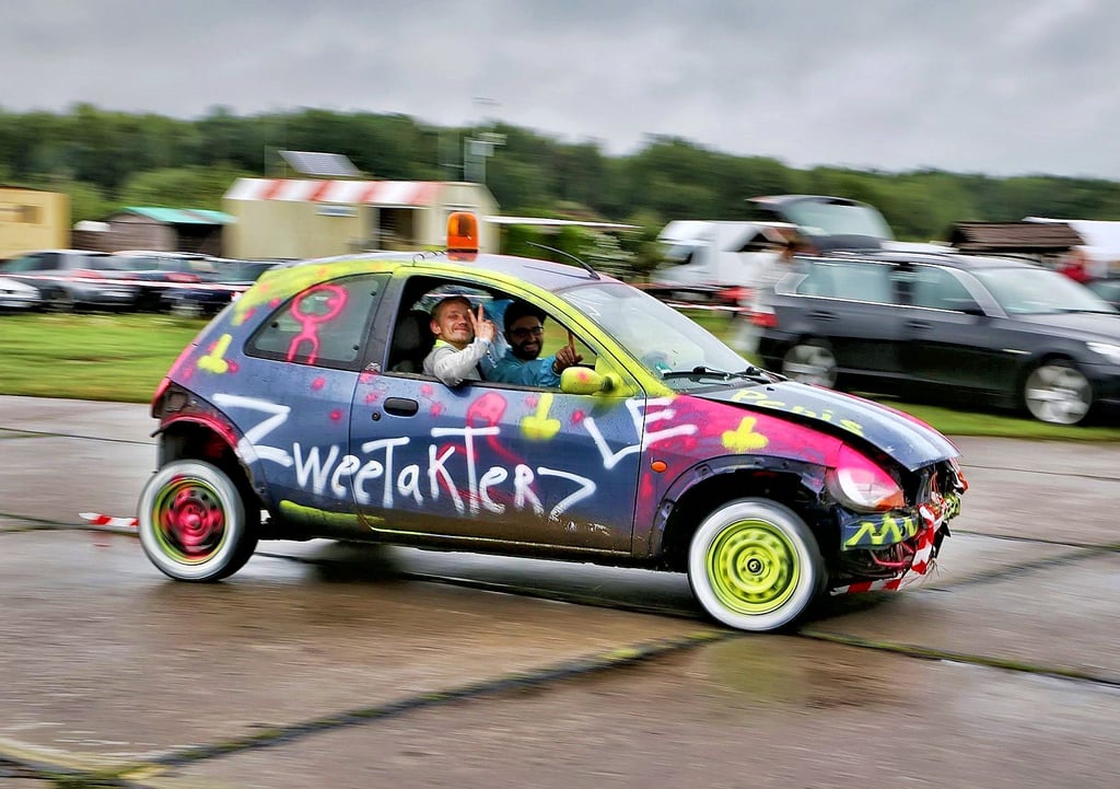 Verrückte Autos gibts jetzt in Allstedt zu bestaunen.