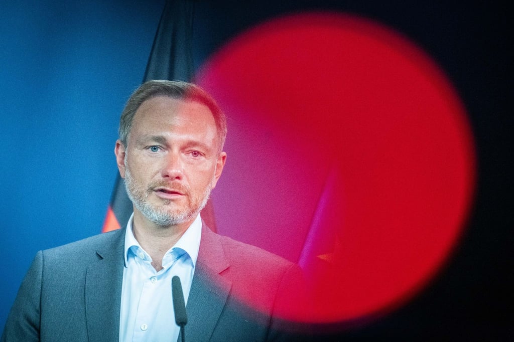Die Steuerpläne von Finanzminister Christian Lindner stoßen bei den Grünen auf deutliche Kritik.