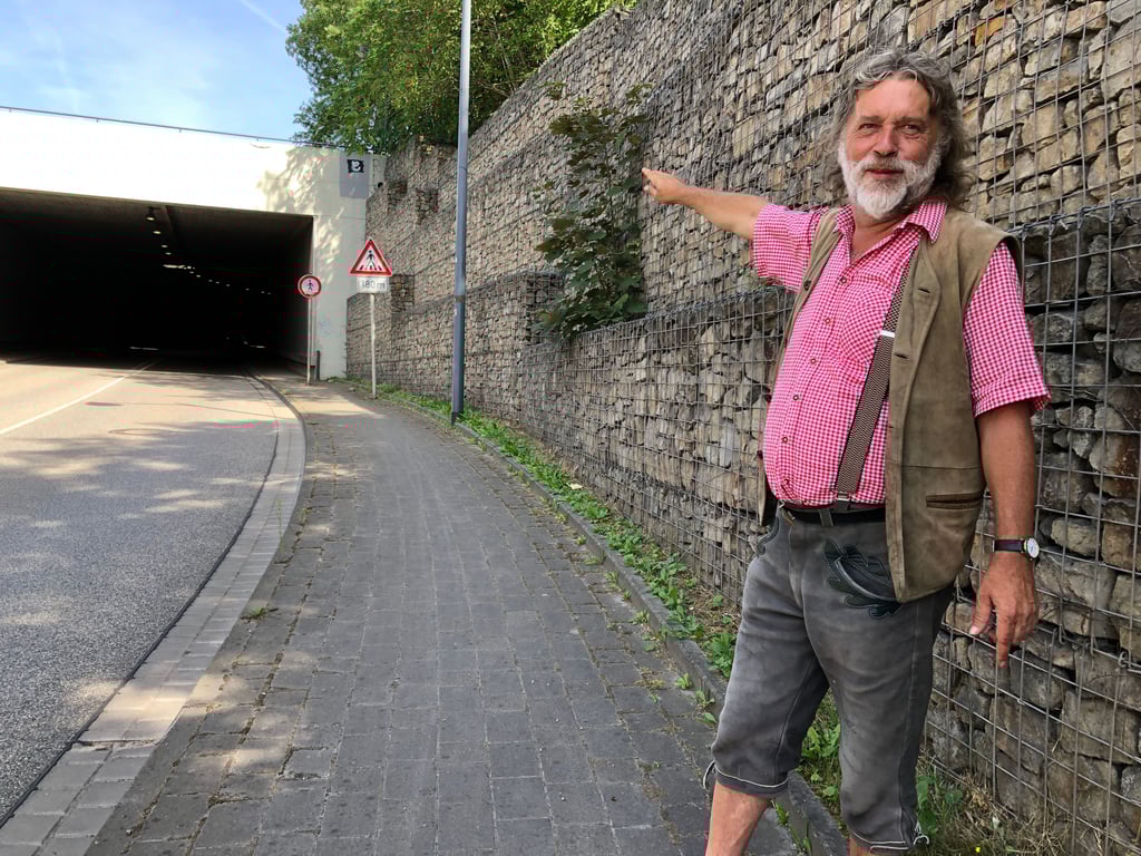 Wo heute die Einfahrt zum Georgenbergtunnel ist, hat Roland Wozniak seine Kindheit verbracht.