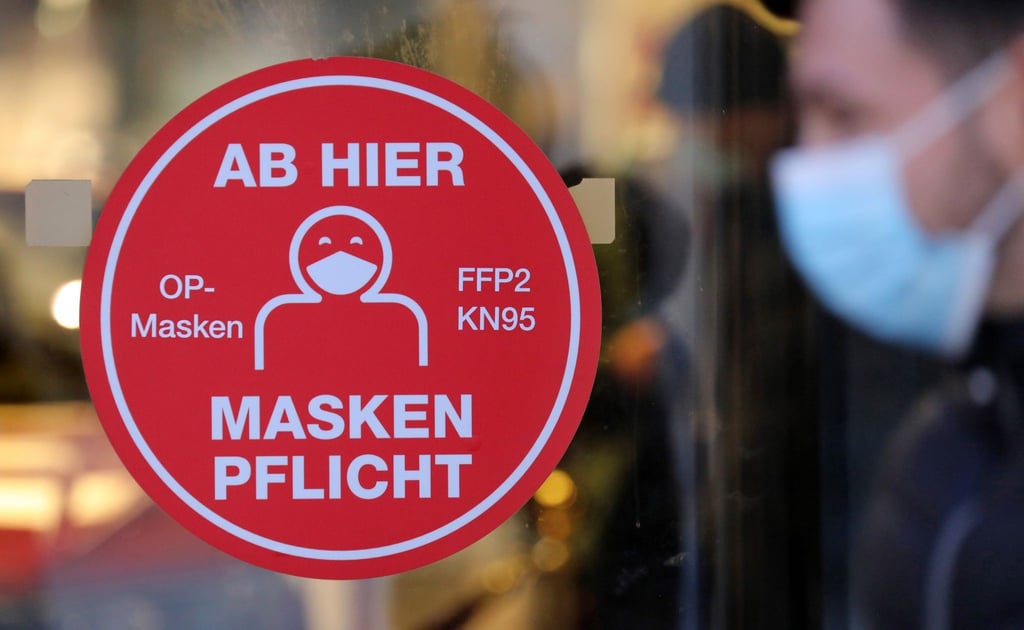 Der Entwurf für das neue Infektionsschutzgesetz beinhaltet, dass die Bundesländer wieder Maskenpflichten verhängen dürfen.