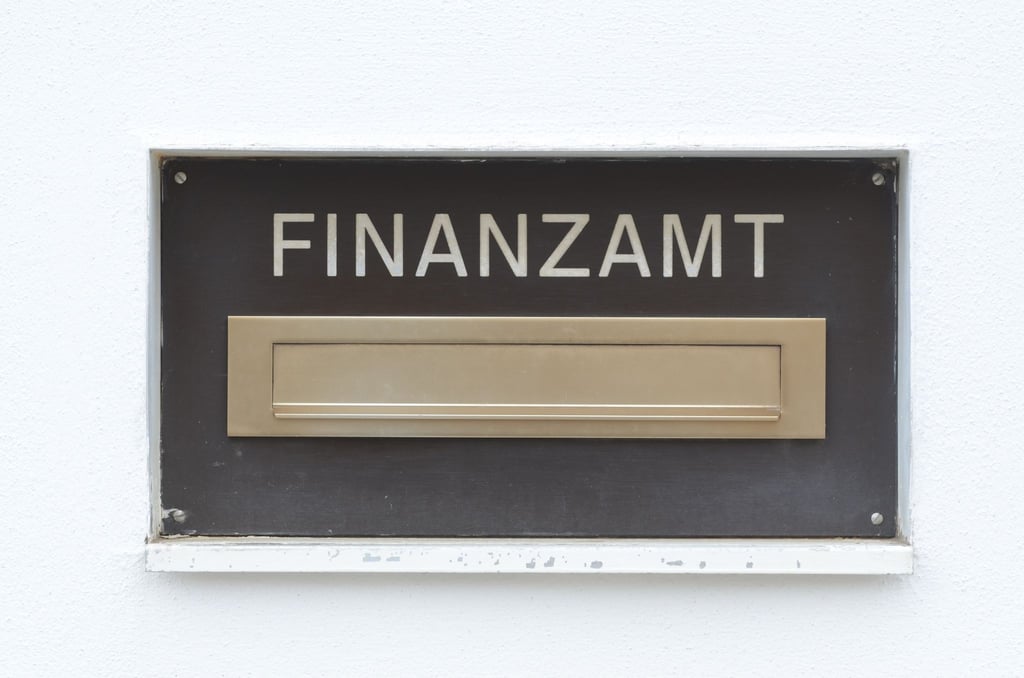 Steuer zu spät an das Finanzamt abgeführt? Dann können Säumniszuschläge anfallen.