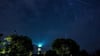 Die Sternschnuppen der Perseiden sind in der ersten Augusthälfte teils im Minutentakt am Nachthimmel zu sehen.