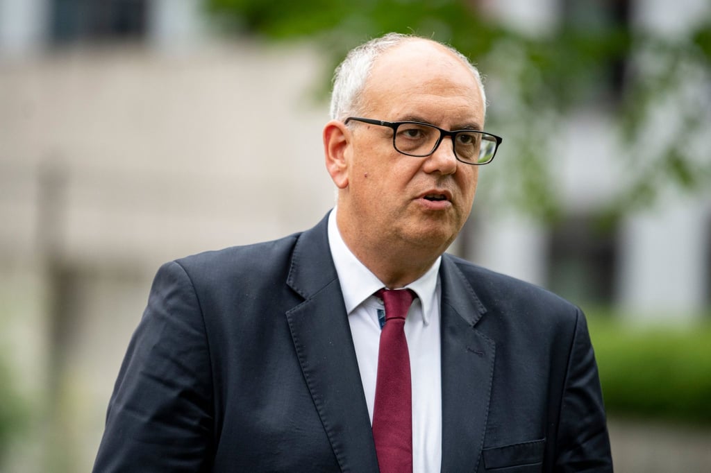 Andreas Bovenschulte (SPD), Bürgermeister von Bremen, vor der Presse.