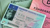 Bis 2033 muss jeder Führerschein, der vor dem 19. Januar 2013 ausgestellt wurde, in den neuen EU -Führerschein umgetauscht werden. 