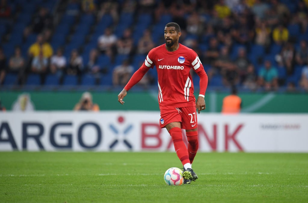Spendiert vor dem ersten Hertha-Heimspiel der Saison 2023 Döner um seine Vertragsverlängerung zu feiern: Kevin-Prince Boateng.