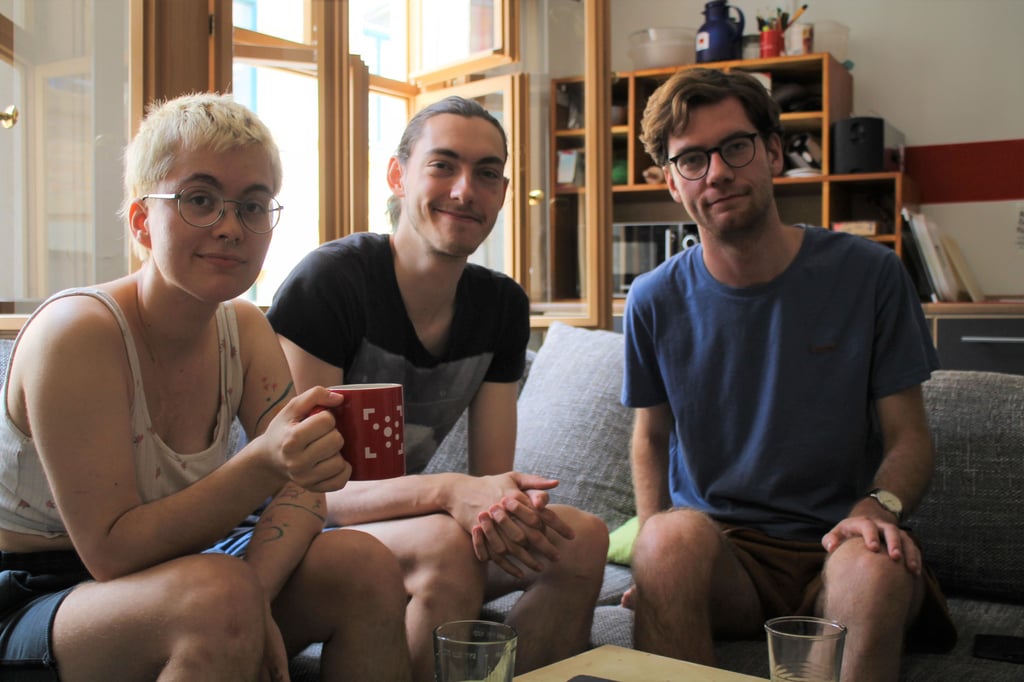 Die Stura-Mitgleider Felix Stock, Anton Borrmann und Jan Niklas Reiche (von links) im Büro des Studierendenrates am Uni-Platz