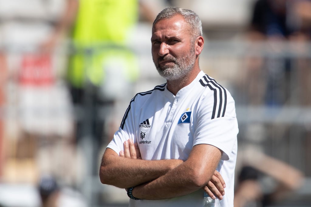 Kann personell noch einmal nachrüsten: HSV-Coach Tim Walter.