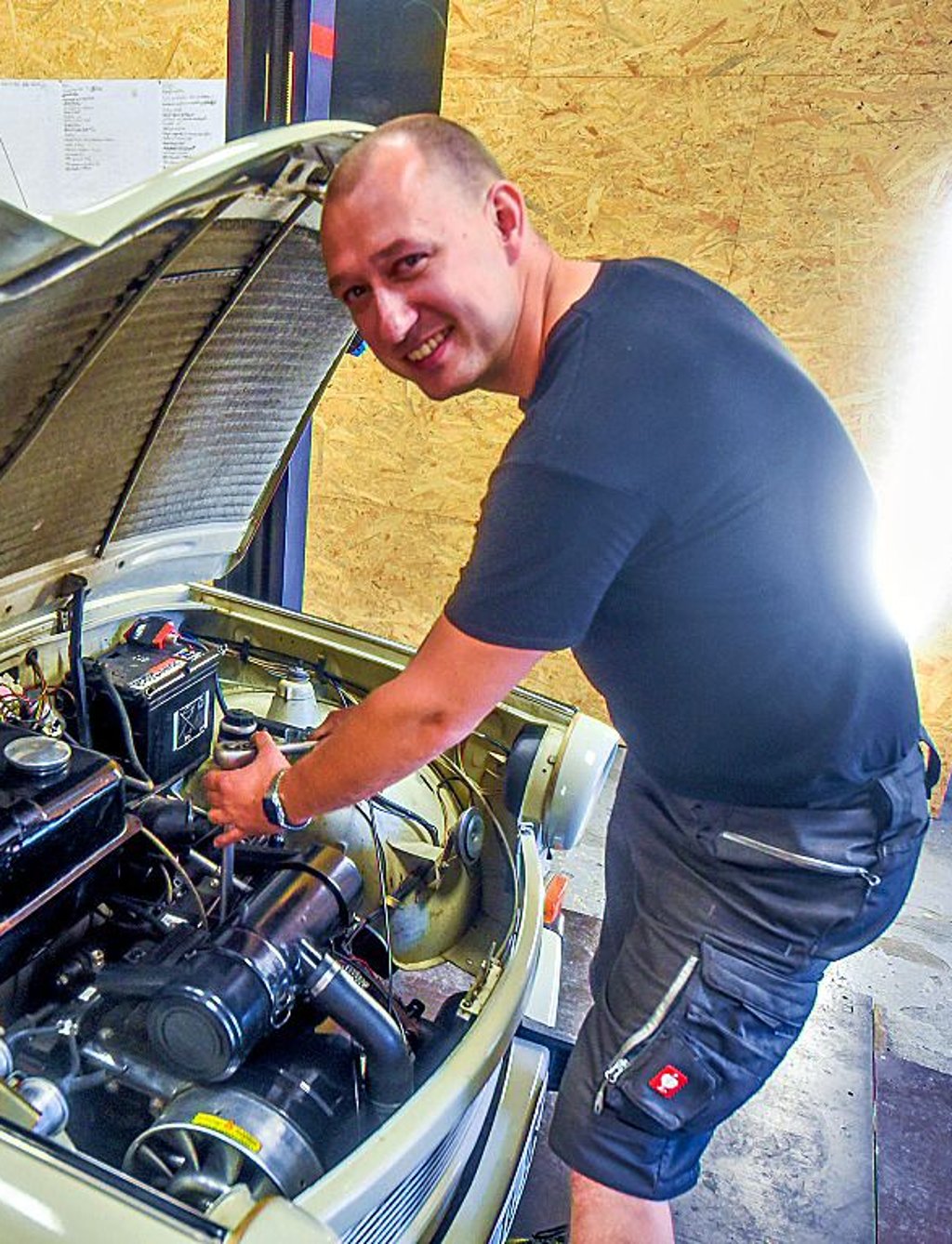 Zündkerze wechseln am Trabi
