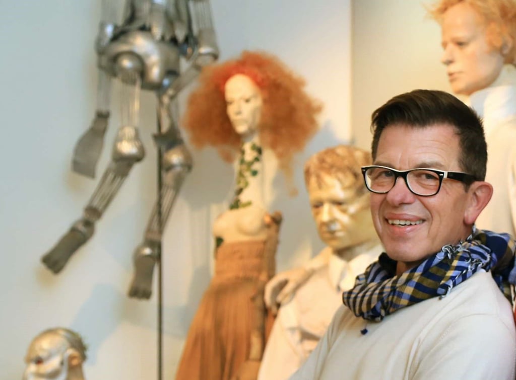 Frank Bernhardt. war ab 2001 Künstlerischer Leiter des Puppentheaters.