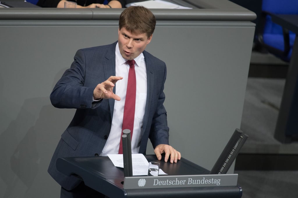 Steffen Kotré (AfD) spricht bei einer Sitzung des Deutschen Bundestages.