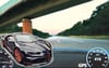 Nur ein km/h bis zur Spitze von 417 km/h zeigt diese Montage  des Video-Screenshots mit einem baugleichen Bugatti Chiron. Der Multimillionär  filmte die Fahrt in Sachsen-Anhalt und stellte  das Video ins Internet.