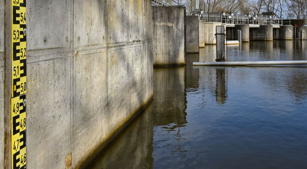 Die Wehranlage Leibsch im Unterspreewald.