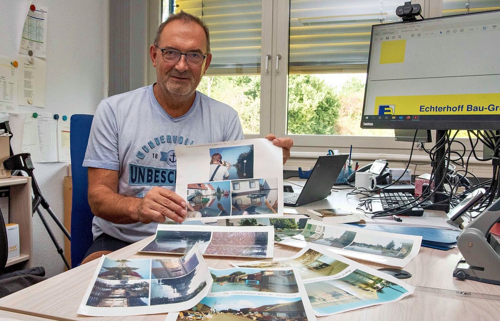 Rainer Süßmann, ehemaliger Niederlassungsleiter von Echterhoff Bau, hatte sich mit seinen Mitarbeitern gegen die Flut gestemmt und in der Stadt vielfach Hilfe geleistet. Heute erinnern noch viele Fotos an die dramatischen Tage im August 2002.