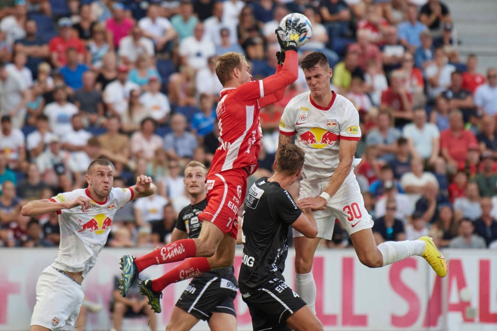 Benjamin Sesko will sich bei Red Bull Salzburg noch weiterentwickeln.