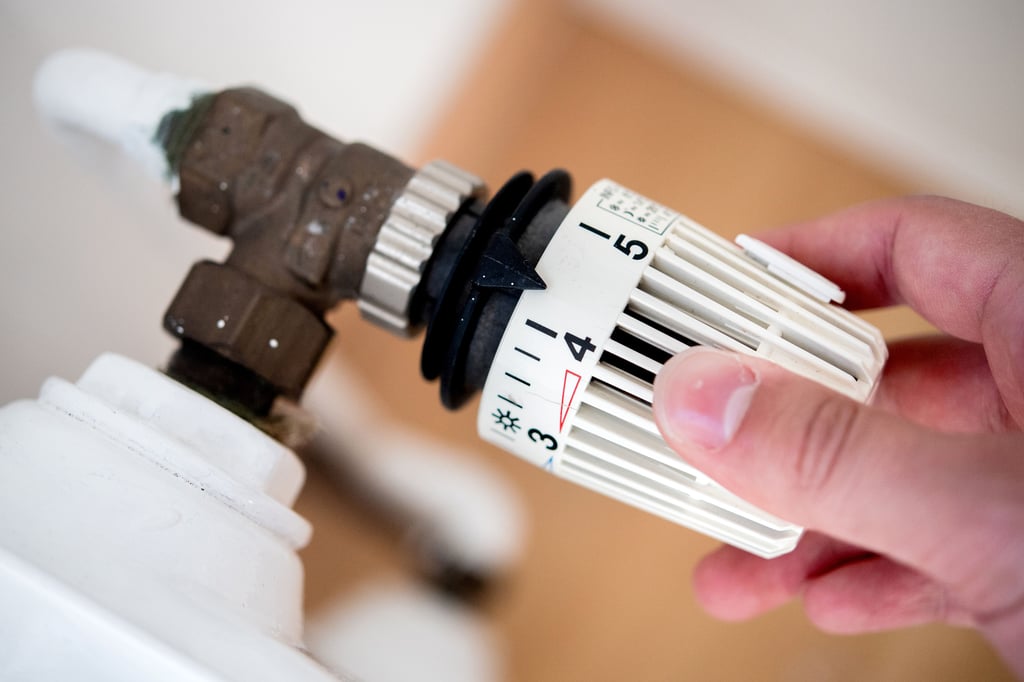Behördenflure und Kopierrräume sollen gar nicht mehr beheizt werden - einer der Vorschläge, die beim Energiegipfel der Landesregierung Sachsen-Anhalt auf dem Tisch liegen.