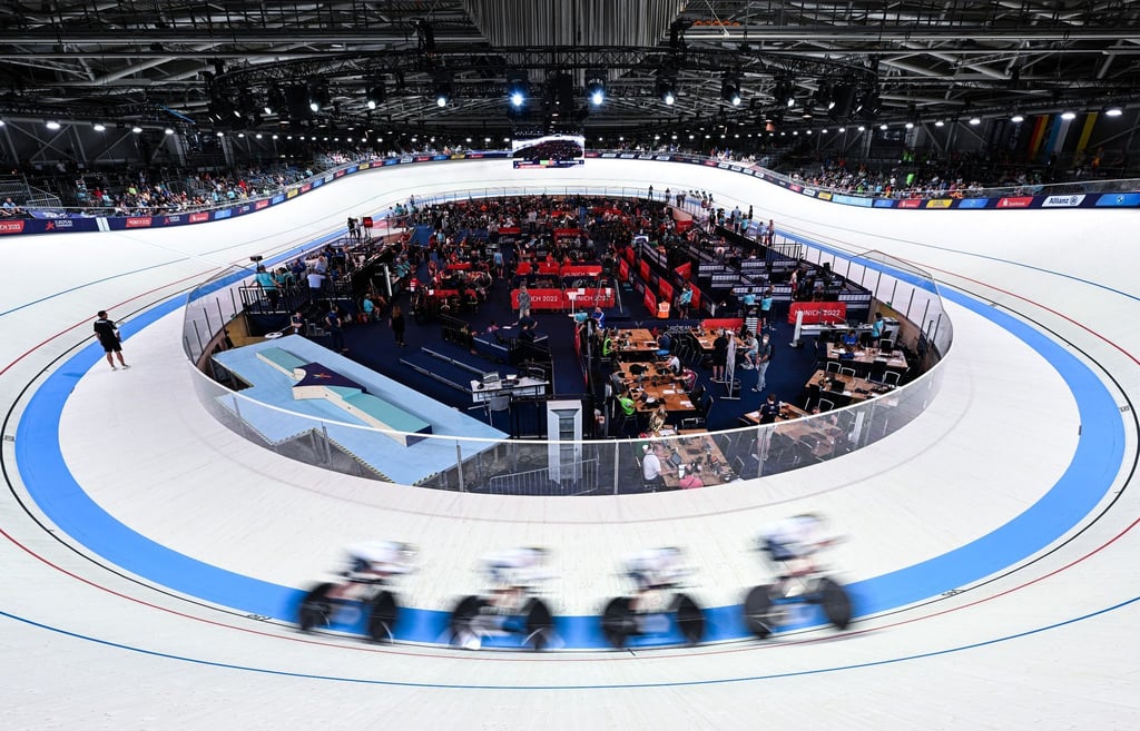 Für die EM-Rennen im Bahnradsport wurde ein Teil des Münchner Messegeländes zum Velodrom umgebaut.