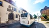 Neue Buslinien führen demnächst in Midibussen durch Merseburgs Innenstadt.  