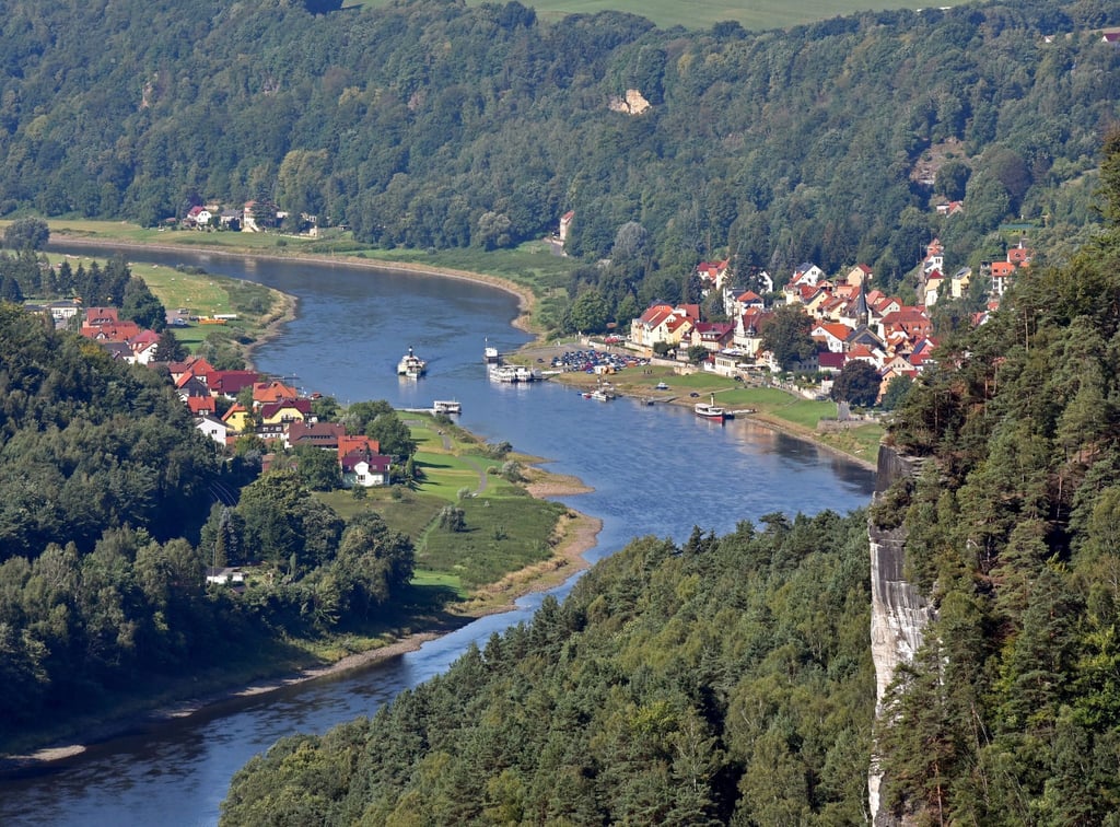 Die Lage im Waldbrandgebiet der Sächsischen Schweiz entspannt sich weiter. Aktuell gibt es nur geringe Einschränkungen für Urlauber.