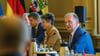 Sachsen-Anhalts Ministerpräsident Reiner Haseloff (r.) hatte am Dienstag zu einem Energiegipfel in die Staatskanzlei eingeladen.