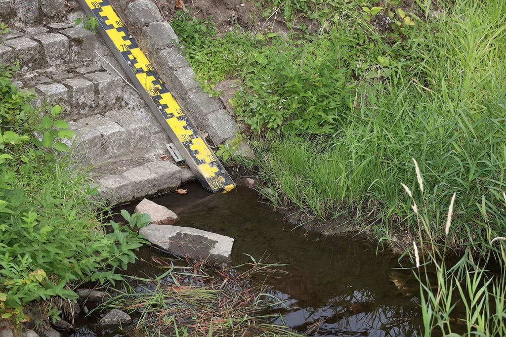 Der Pegel der Thyra in Stolberg liegt unterhalb des langjährigen Mittelwerts für August.
