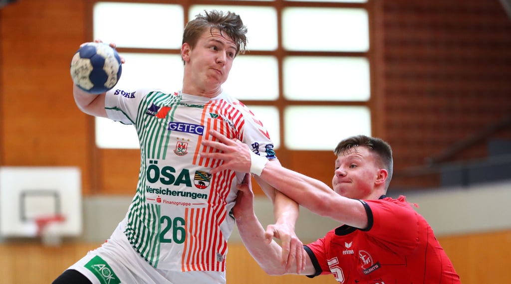 Fritz-Leon Haake vom SC Magdeburg wurde bei der U-18-Europameisterschaft im montenegrinischen Podgorica Dritter und gewann damit die Bronzemedaille. Der 18-Jährige erhofft sich, von der Erfahrung in seiner weiteren Karriere profitieren zu können. Foto: Rene Weiss