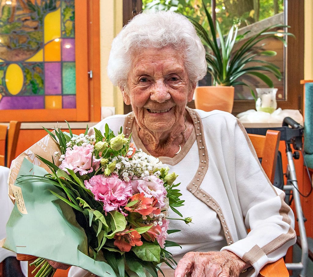 Johanna Faust aus Dessau feierte ihren 100. Geburtstag in der Jägerklause.