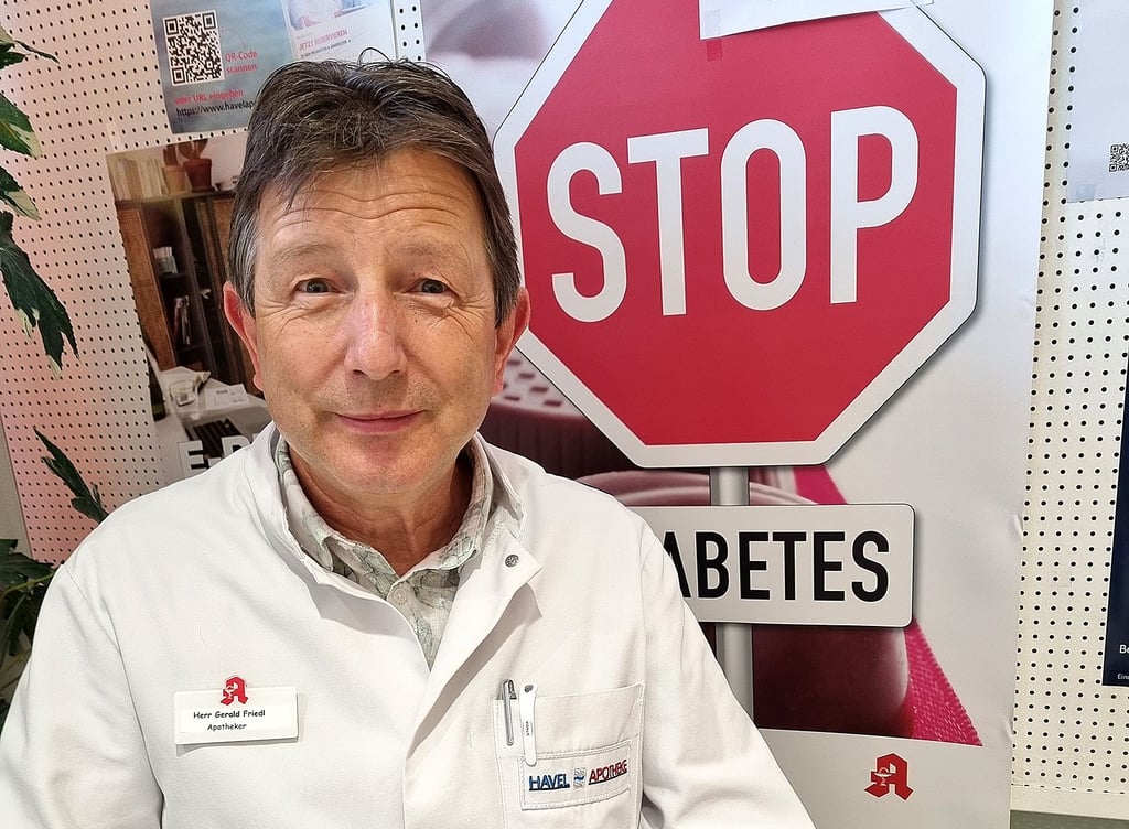 Apotheker Gerald Friedl betreibt das Havelberger Testzentrum. Mit Sorge betrachtet er die derzeit täglich dort vorkommenden positiven Testungen.