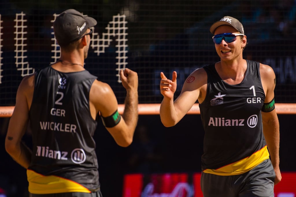 Clemens Wickler (l) und Nils Ehlers stehen in München in der Runde der letzten Acht.