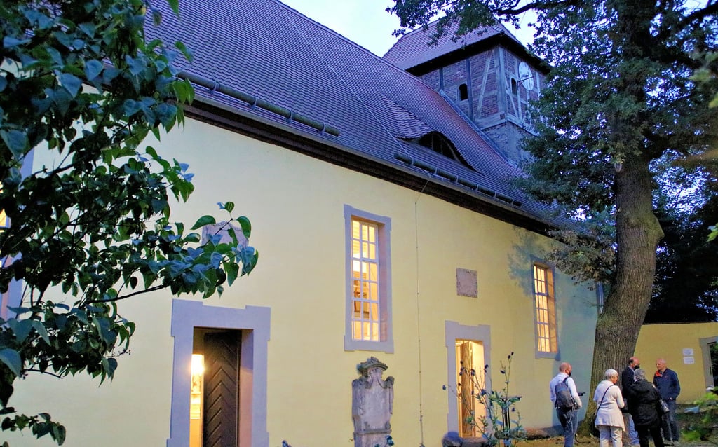 Zur Tastennacht ist in die evangelische Kirche nach Biederitz geladen.
