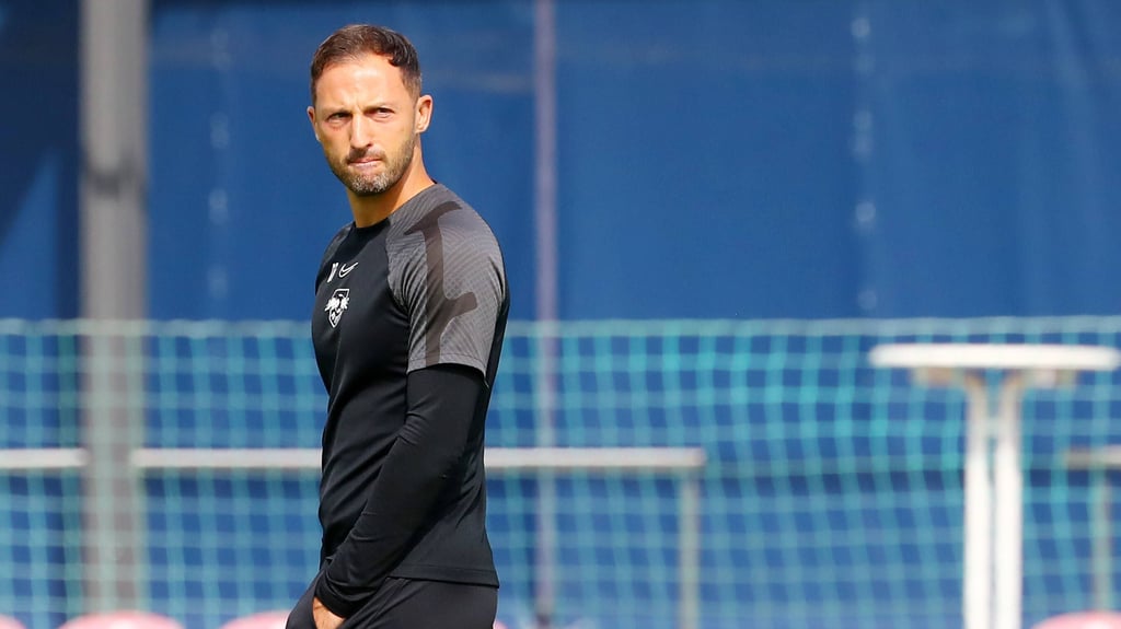 Domenico Tedesco wird sein Team schnell auf Wolfsburg vorbereiten.