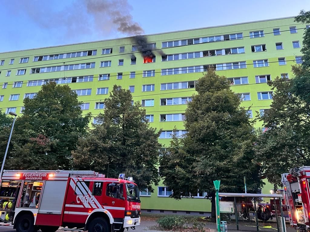 Am 21. August 2022 brannte es in einem Zehngeschosser in Magdeburg-Neustadt.