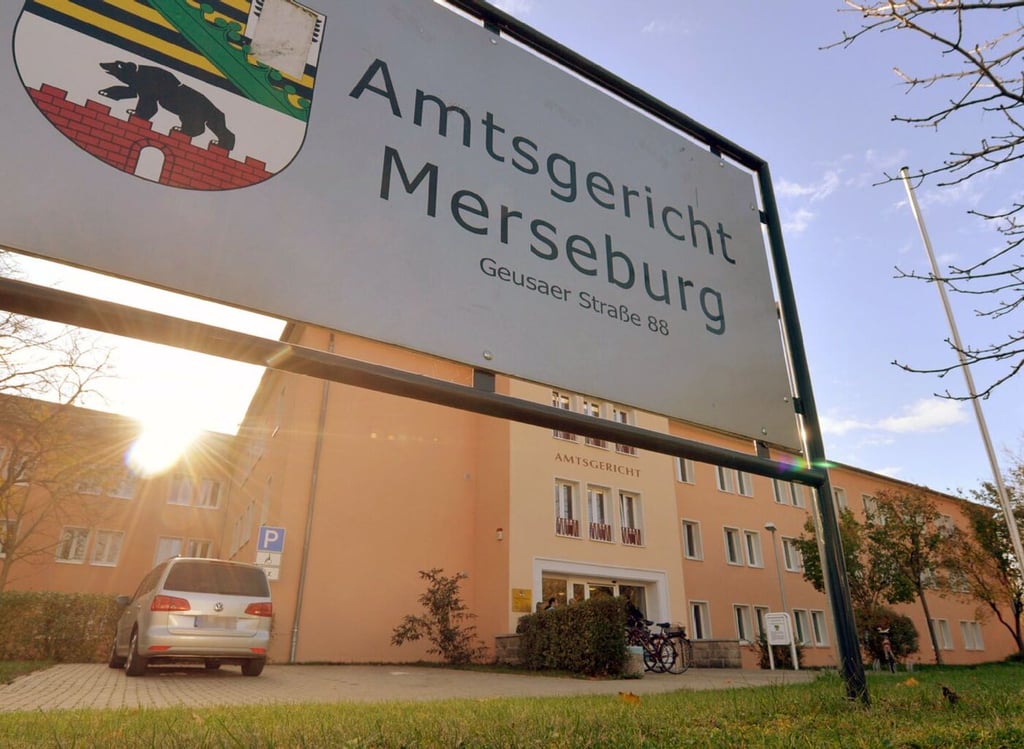 Amtsgericht Merseburg Im Rausch fliegen die Bierflaschen