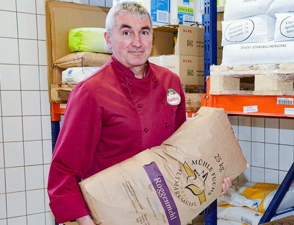 Alles wird teurer: Bäckermeister Olaf Buchholz aus Beuster macht sich angesichts der Energiekrise große Sorgen.
