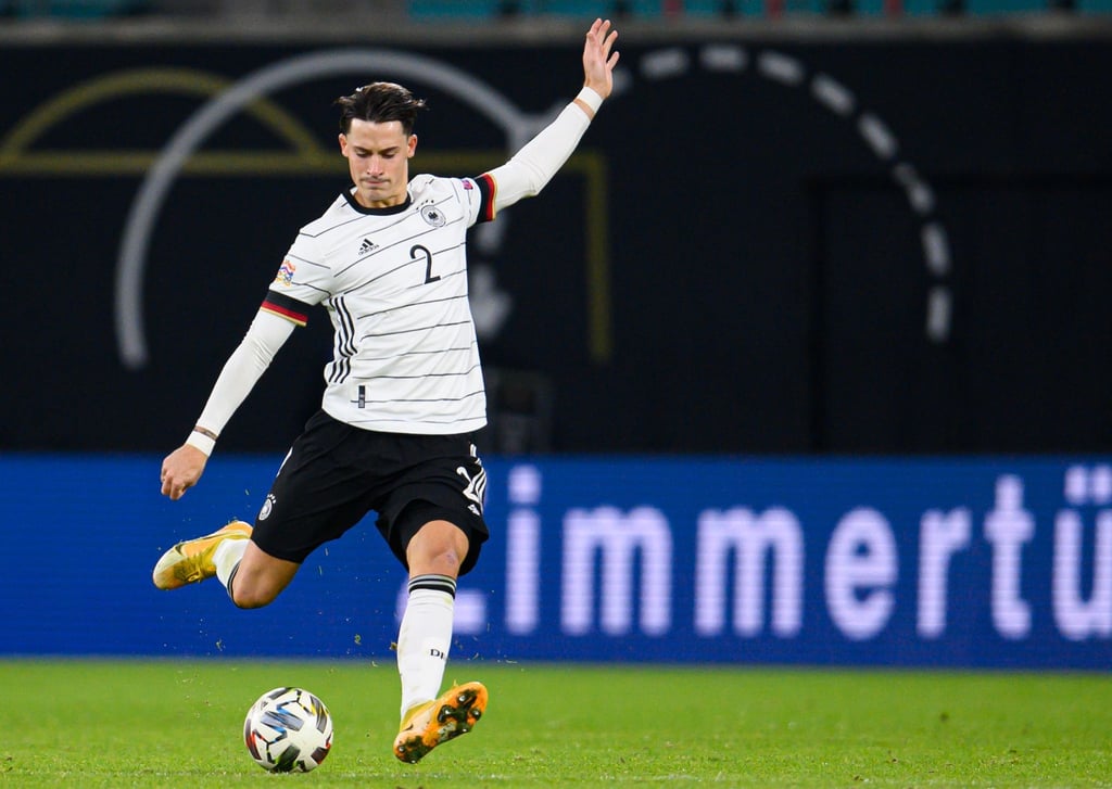 Robin Koch im Trikot der Nationalmannschaft.