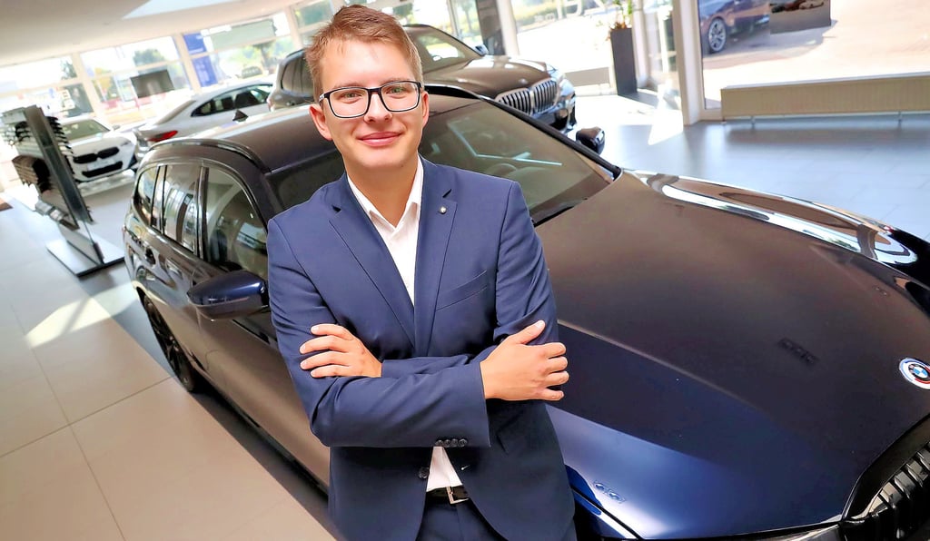 Maik Widder aus Roßleben-Wiehe hat die beste Azubiprüfung als Automobilkaufmann abgelegt.