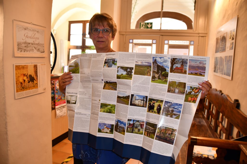 Die Biosphärenreservatsverwaltung Drömling hat eine neue Radwanderkarte für den Drömling erarbeitet. Erhältlich ist die auch bei Monika Gille in der Gardelegener Tourist-Information.