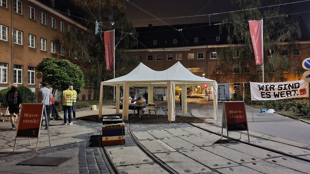 Drei Uhr hatte der Warnstreik in Halle begonnen.