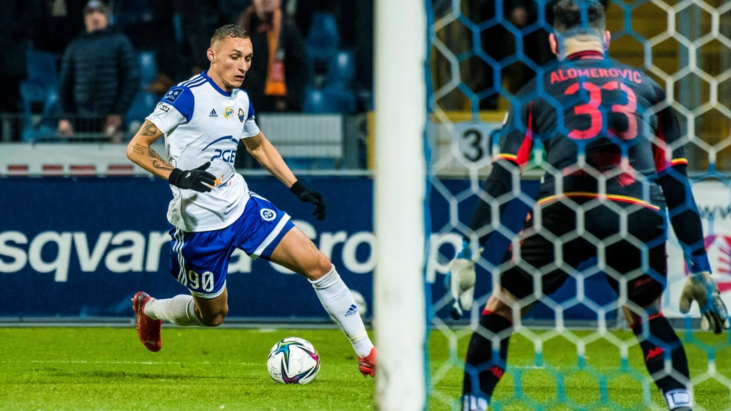 Stürmer Dominik Steczyk wechselte aus Polens erster Liga zum Halleschen FC.