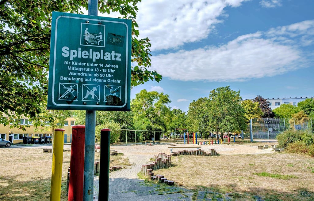 Ohne „Schiff“: Spielplatz am Trajuhnschen Bach nördlich der Kita „Pittiplatsch“