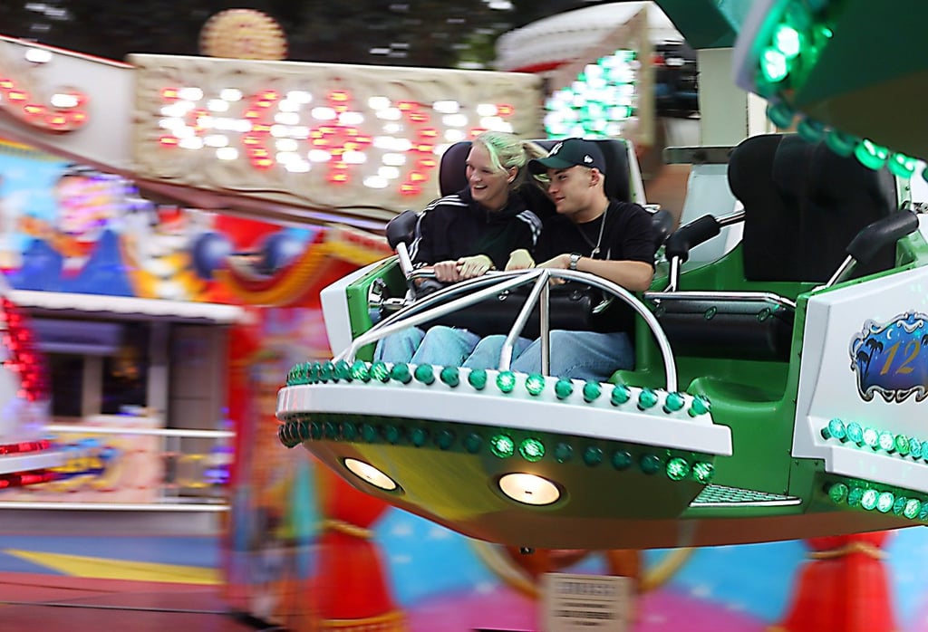 Viel Spaß hatten die Besucher beim Laternenfest in Halle trotz Regens.