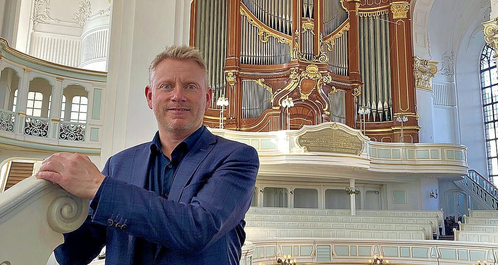 Magne H. Draagen ist seit dem vergangenen Jahr Organist im Hamburger Michel. Am 29. August 2022 gibt er im Rahmen der Reihe „Orgelkunst“ ein Konzert im Magdeburger Dom.