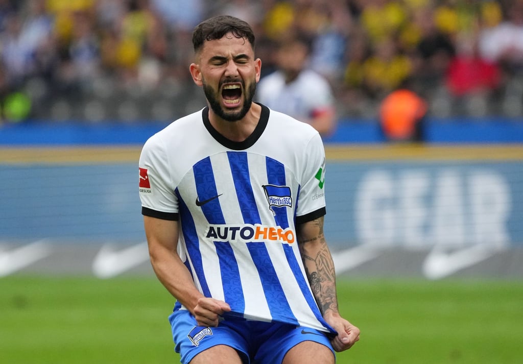 Herthas Marco Richter ärgert sich nach einer verpassten Torchance.