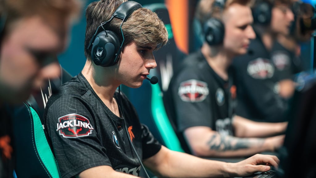 Fnatic um Jungler Razork machte in den Playoffs der LoL-Liga LEC einen 0:2-Rückstand wett.
