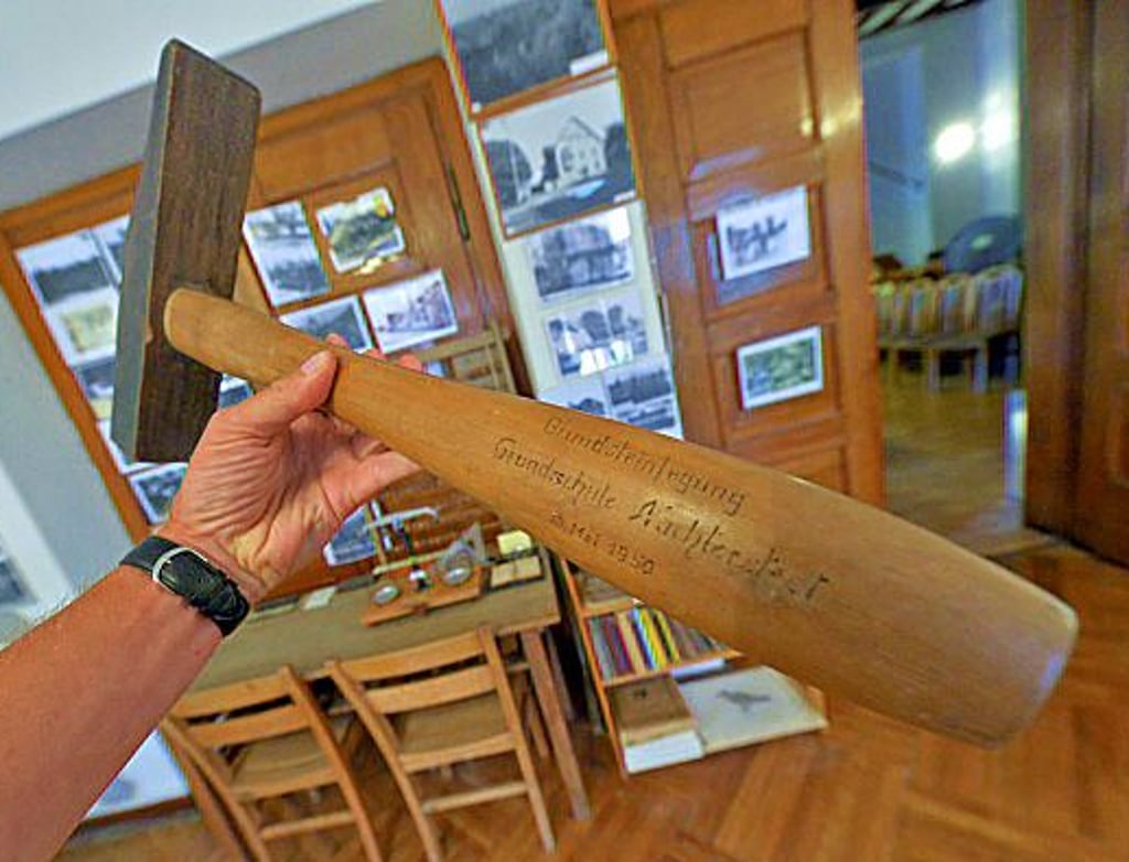 Grundsteinlegungs-Hammer.