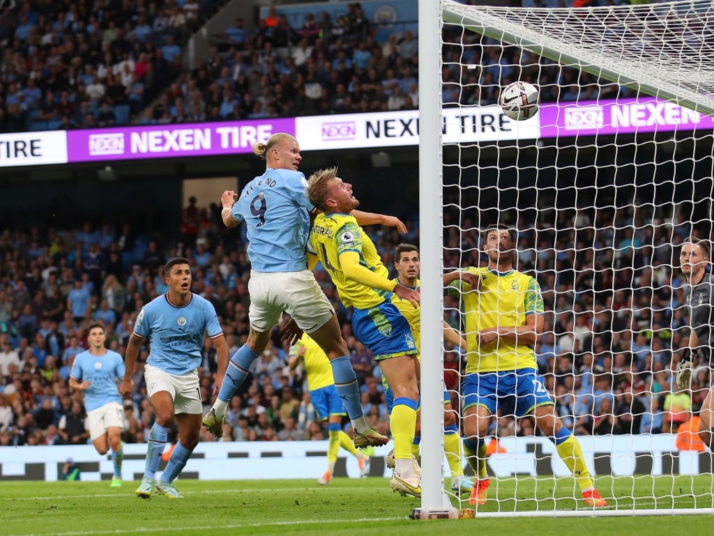 Erling Haaland (M/9) erzielt das 3:0 für Manchester City gegen Nottingham.